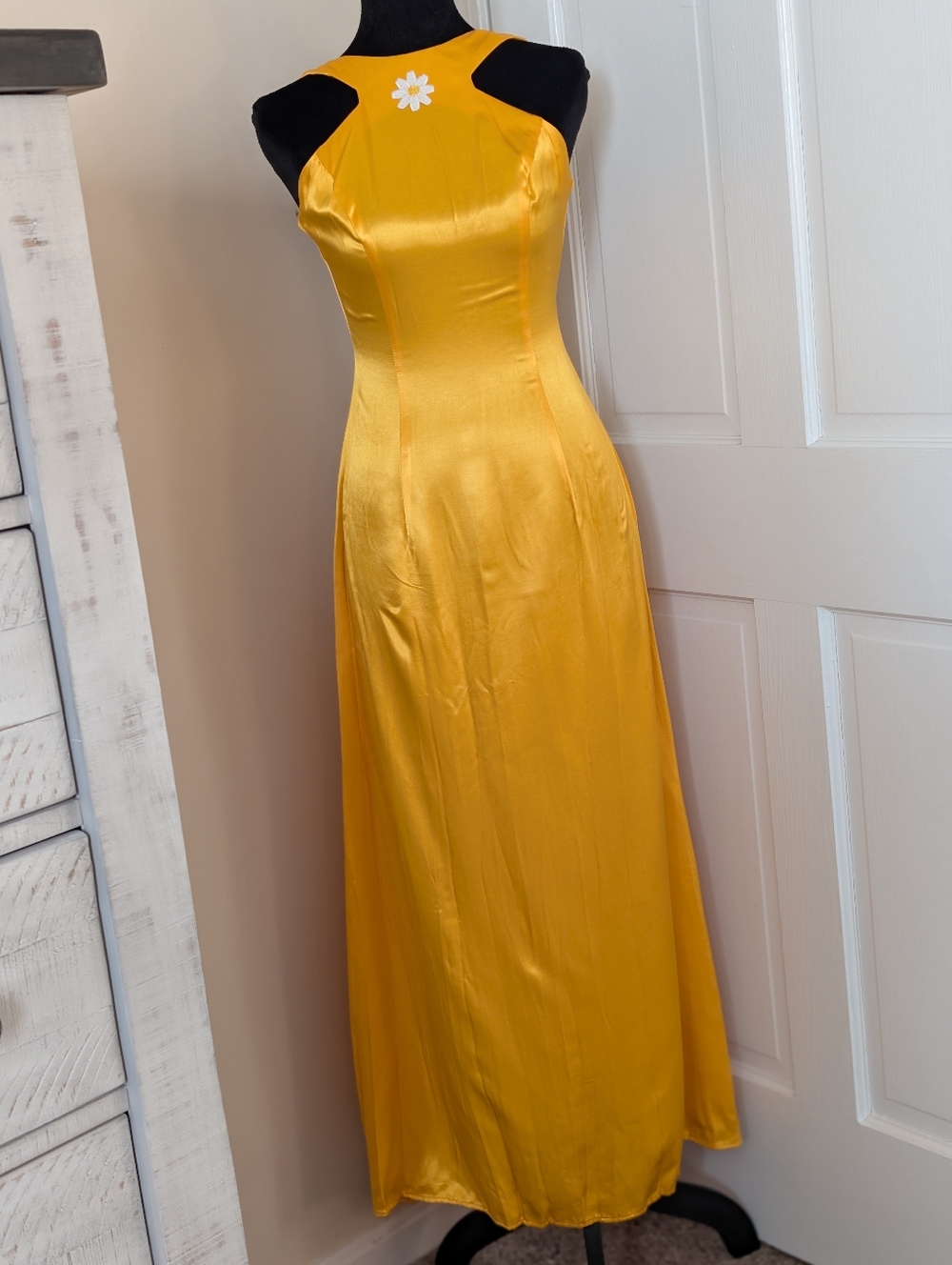 VTG 90s Zum Zum Liquid Gold Yellow Satin Halter Gown Daisy Detail XS